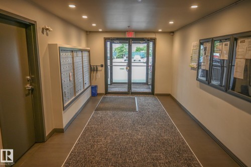 #316 5005 165 Av Nw, Edmonton, AB - Indoor Photo Showing Other Room