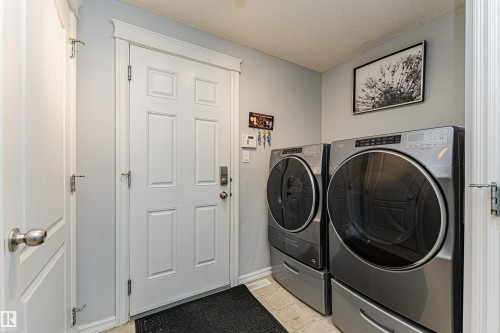 2727 Miles Place Sw, Edmonton, AB - Indoor Photo Showing Laundry Room