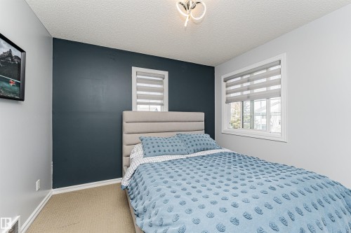 2727 Miles Place Sw, Edmonton, AB - Indoor Photo Showing Bedroom