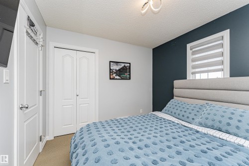2727 Miles Place Sw, Edmonton, AB - Indoor Photo Showing Bedroom