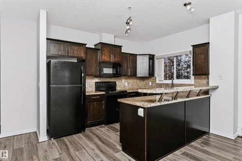 #341 263 Macewan Rd Sw, Edmonton, AB - Indoor Photo Showing Kitchen