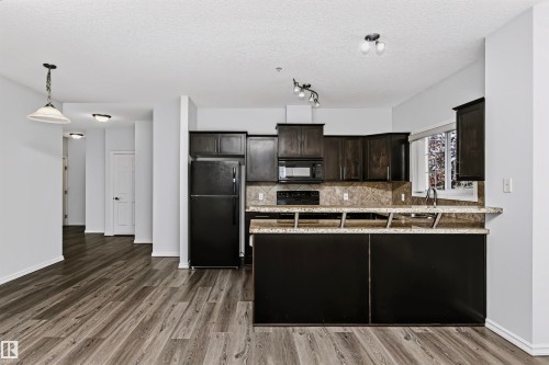 #341 263 Macewan Rd Sw, Edmonton, AB - Indoor Photo Showing Kitchen