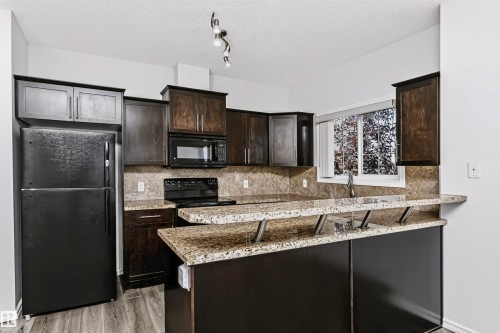#341 263 Macewan Rd Sw, Edmonton, AB - Indoor Photo Showing Kitchen