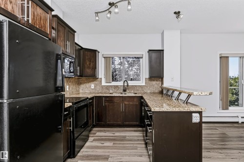 #341 263 Macewan Rd Sw, Edmonton, AB - Indoor Photo Showing Kitchen