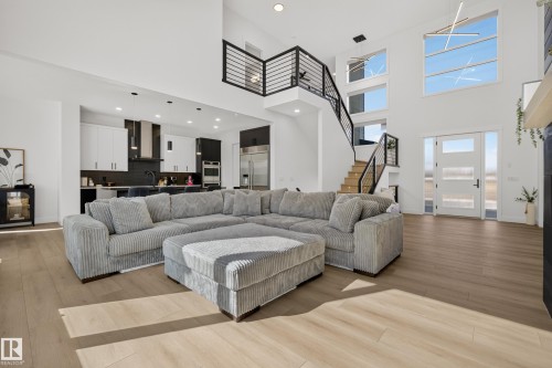 52 Harvest Crescent, Ardrossan, AB - Indoor Photo Showing Living Room