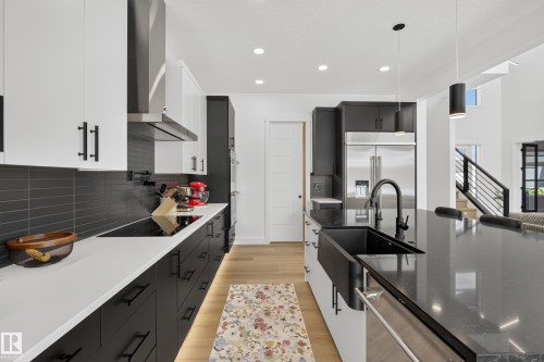 52 Harvest Crescent, Ardrossan, AB - Indoor Photo Showing Kitchen With Upgraded Kitchen