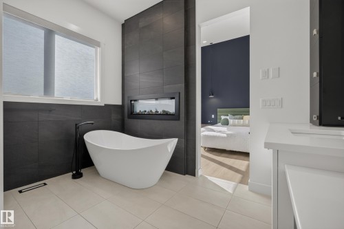 52 Harvest Crescent, Ardrossan, AB - Indoor Photo Showing Bathroom