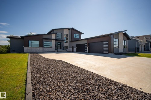 52 Harvest Crescent, Ardrossan, AB - Outdoor