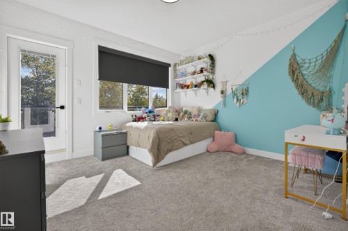 52 Harvest Crescent, Ardrossan, AB - Indoor Photo Showing Bedroom
