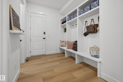 52 Harvest Crescent, Ardrossan, AB - Indoor Photo Showing Other Room