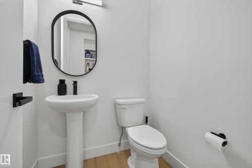 52 Harvest Crescent, Ardrossan, AB - Indoor Photo Showing Bathroom