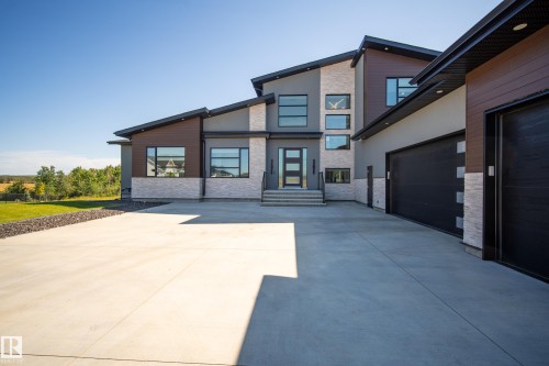 52 Harvest Crescent, Ardrossan, AB - Outdoor