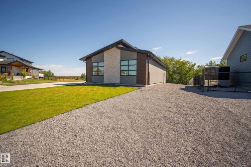 52 Harvest Crescent, Ardrossan, AB - Outdoor