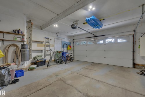 #62 4410 52 Ave, Wetaskiwin, AB - Indoor Photo Showing Garage