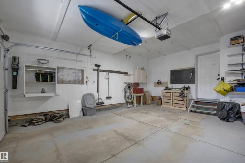 #62 4410 52 Ave, Wetaskiwin, AB - Indoor Photo Showing Garage