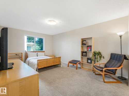 #114 10511 42 Av Nw, Edmonton, AB - Indoor Photo Showing Bedroom