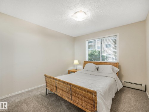 #114 10511 42 Av Nw, Edmonton, AB - Indoor Photo Showing Bedroom