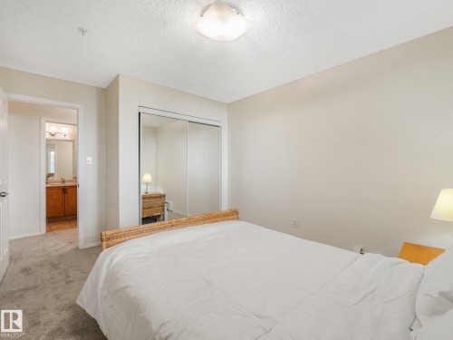 #114 10511 42 Av Nw, Edmonton, AB - Indoor Photo Showing Bedroom
