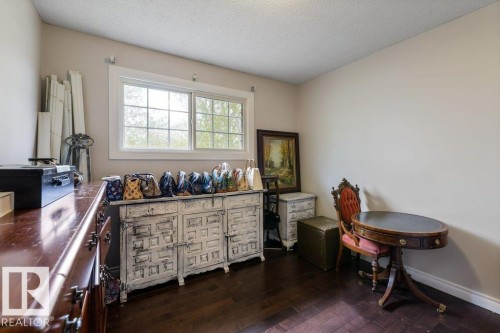 11447 39 Avenue Nw, Edmonton, AB - Indoor