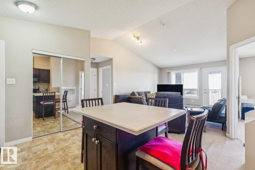 #7419 7327 South Terwillegar Dr Nw, Edmonton, AB - Indoor