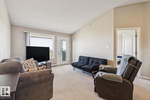 #7419 7327 South Terwillegar Dr Nw, Edmonton, AB - Indoor Photo Showing Living Room