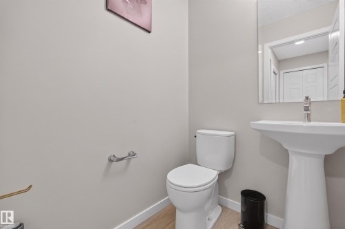 749 Southfork Drive, Leduc, AB - Indoor Photo Showing Bathroom