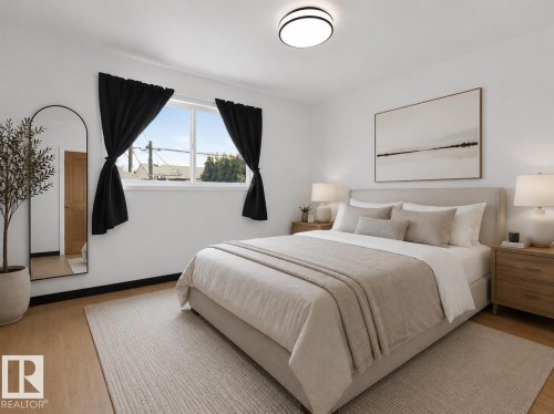 8326 81 Avenue Nw, Edmonton, AB - Indoor Photo Showing Bedroom