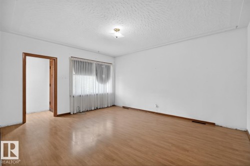 8326 81 Avenue Nw, Edmonton, AB - Indoor Photo Showing Other Room