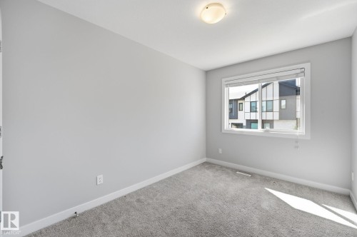 Third bedroom - 1793 Keene Crescent Sw, Edmonton, AB - Indoor Photo Showing Other Room