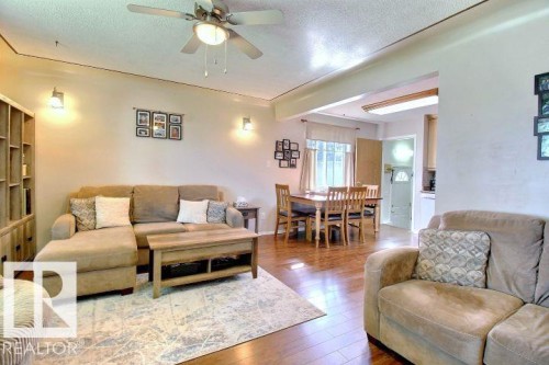 9743 65 Avenue Nw, Edmonton, AB 