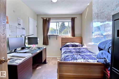 9743 65 Avenue Nw, Edmonton, AB 