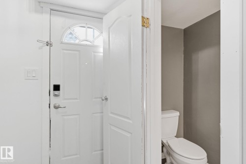 234 Dickinsfield Court Nw, Edmonton, AB - Indoor