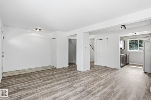 234 Dickinsfield Court Nw, Edmonton, AB - Indoor Photo Showing Other Room