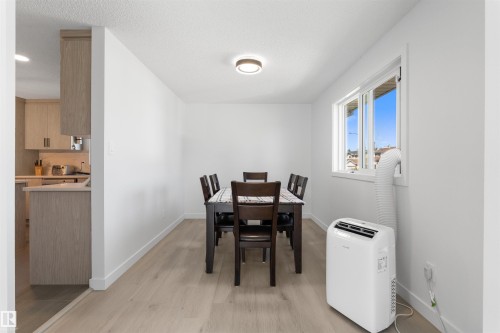 10612 10 Avenue Nw, Edmonton, AB - Indoor Photo Showing Other Room