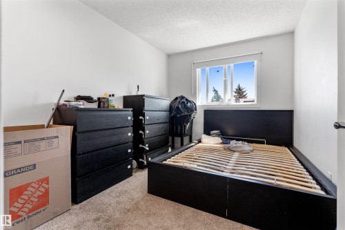 10612 10 Avenue Nw, Edmonton, AB - Indoor