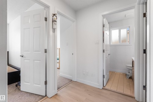 10612 10 Avenue Nw, Edmonton, AB - Indoor Photo Showing Other Room
