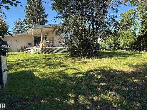 153 Maple Crescent, Wetaskiwin, AB - Outdoor