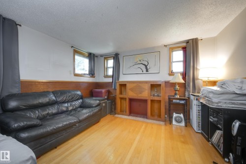 12202 127 Street Nw, Edmonton, AB - Indoor Photo Showing Living Room
