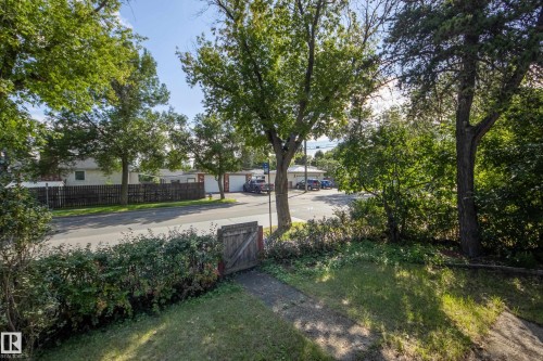 12202 127 Street Nw, Edmonton, AB - Outdoor