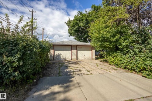 12202 127 Street Nw, Edmonton, AB - Outdoor