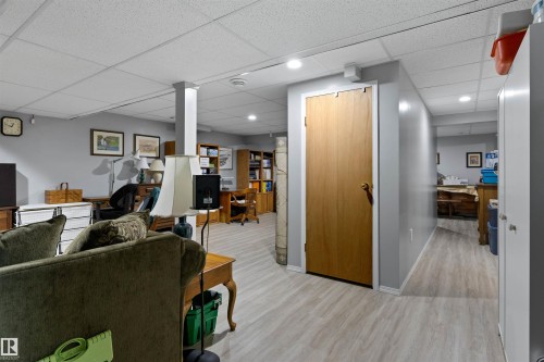 #1 10 Grange Dr, St. Albert, AB - Indoor