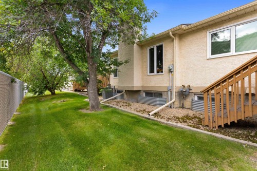 #1 10 Grange Dr, St. Albert, AB - Outdoor With Exterior
