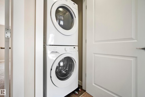 #82 2803 James Mowatt Trail Sw, Edmonton, AB - Indoor Photo Showing Laundry Room