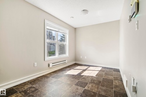 #82 2803 James Mowatt Trail Sw, Edmonton, AB - Indoor Photo Showing Other Room