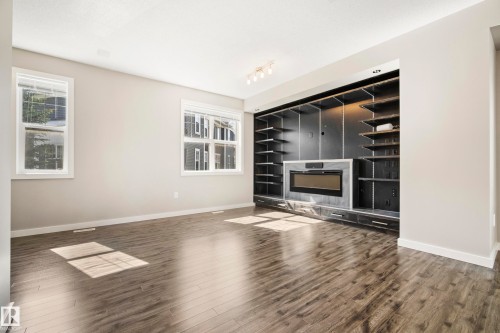 #82 2803 James Mowatt Trail Sw, Edmonton, AB - Indoor With Fireplace
