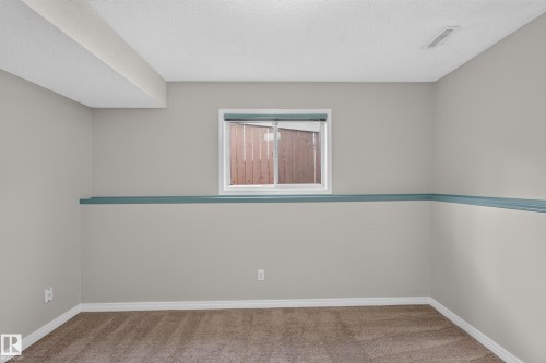 2 Woodside Crescent, Spruce Grove, AB - Indoor Photo Showing Other Room