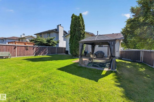 2 Woodside Crescent, Spruce Grove, AB - Outdoor With Backyard