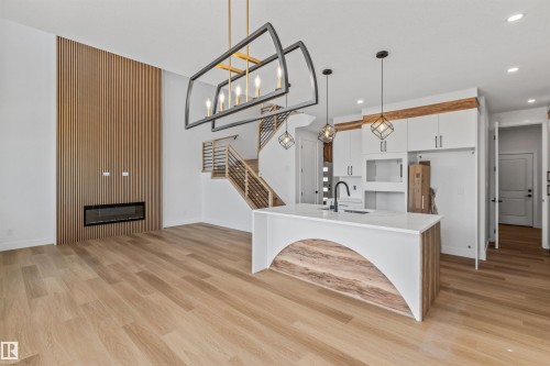 5 Mockingbird Crescent, Fort Saskatchewan, AB - Indoor Photo Showing Kitchen