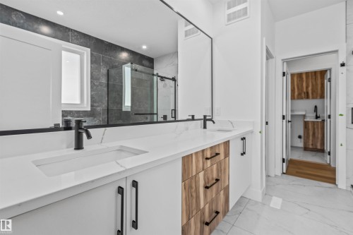 5 Mockingbird Crescent, Fort Saskatchewan, AB - Indoor Photo Showing Bathroom