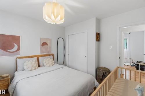 11840 St Albert Trail Nw, Edmonton, AB - Indoor Photo Showing Bedroom